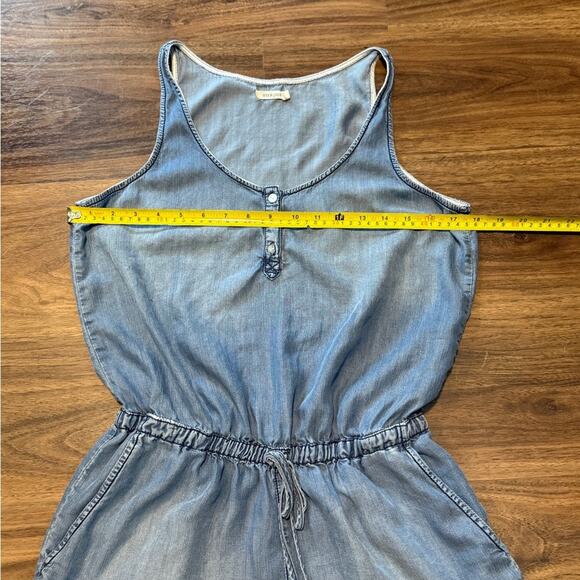 Sneak Peek Romper Women’s Size Small Light Blue Sleeveless Casual One Piece - Picture 7 of 7